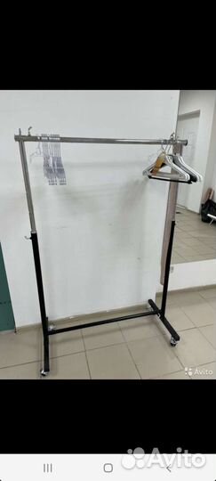 Вешалка напольная металлическая