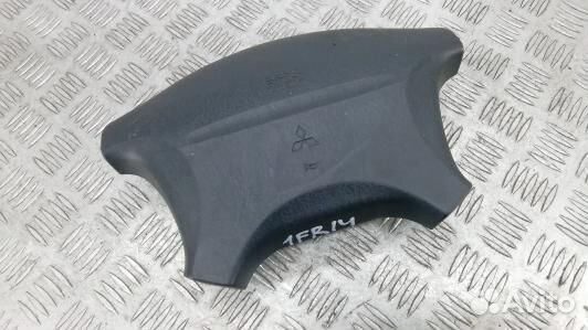 Подушка безопасности водителя mitsubishi carisma