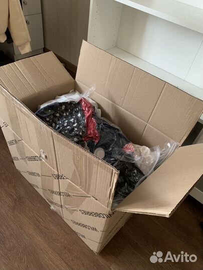 Коробка вещей