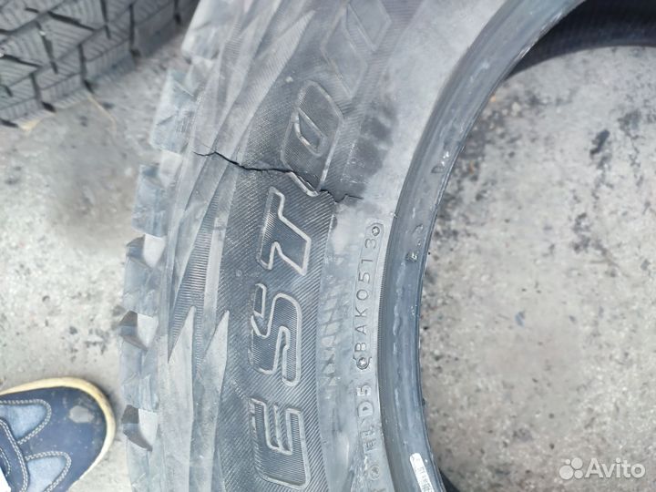 Bridgestone Blizzak Ice 275/60 R18 113R