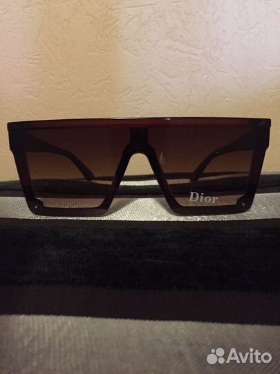 Женские солнцезащитные очки