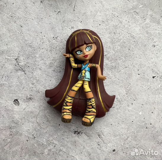 Виниловые фигурки монстер хай Клео / Дьюс