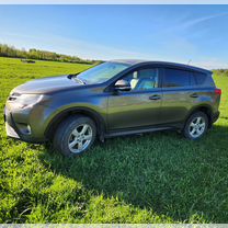 Toyota RAV4 2.2 AT, 2013, 187 000 км, с пробегом, цена 2 090 000 руб.