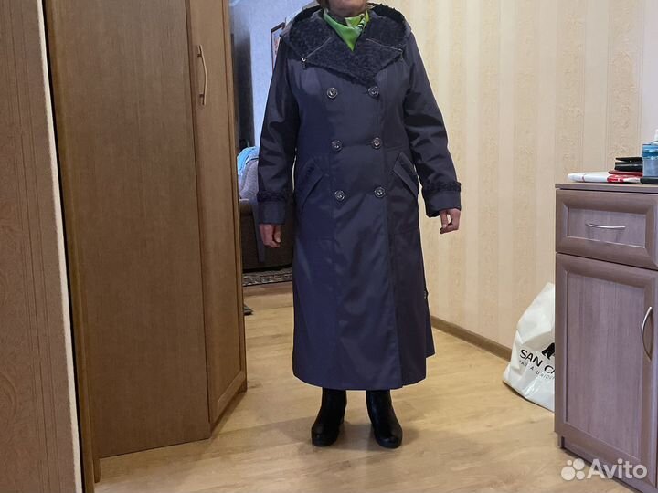 Пальто на тонком сентипоне