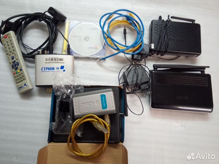 Лот 4 adsl модема и стрим тв приставка