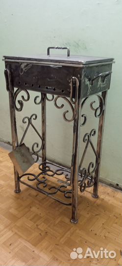 Мангал с крышей