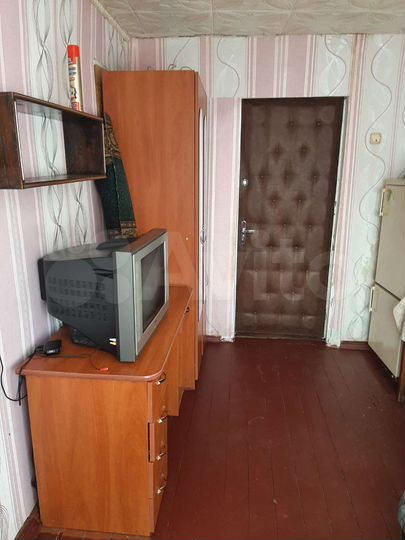 Комната 10 м² в 5-к., 1/3 эт.