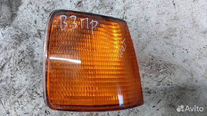 Фара правая Volkswagen Passat B3