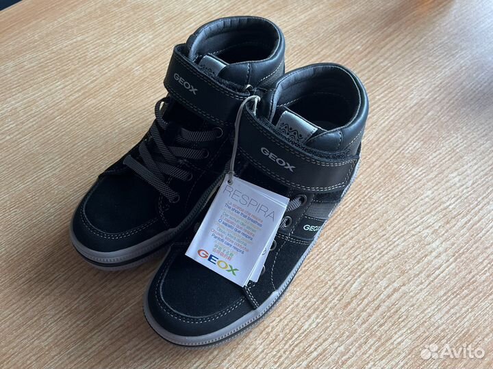 Ботинки Geox 32 новые