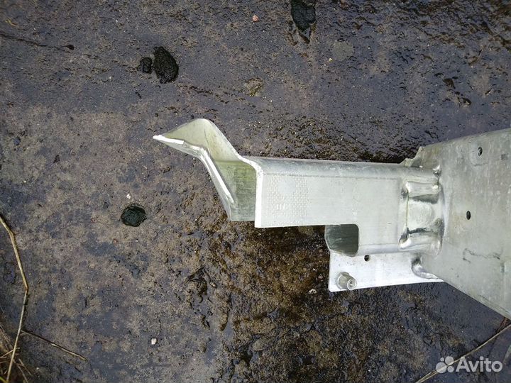 Усилитель переднего бампера BMW 5 G30