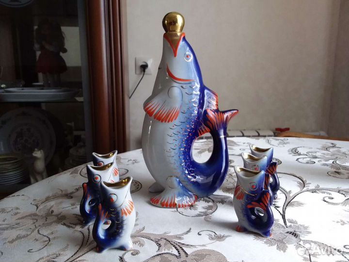 Кувшин Рыба со стопками