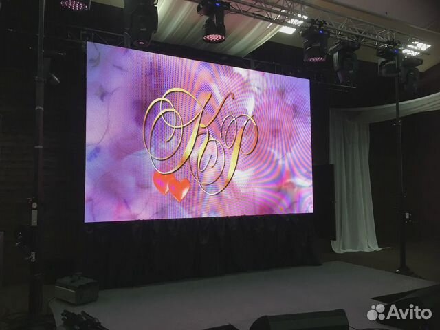 Светодиодный экран для помещения 288*192см