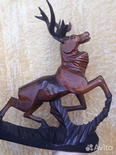 Два оленя. Ручная работа