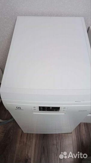 Посудомоечная машина Electrolux 45