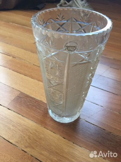 Хрустальная ваза