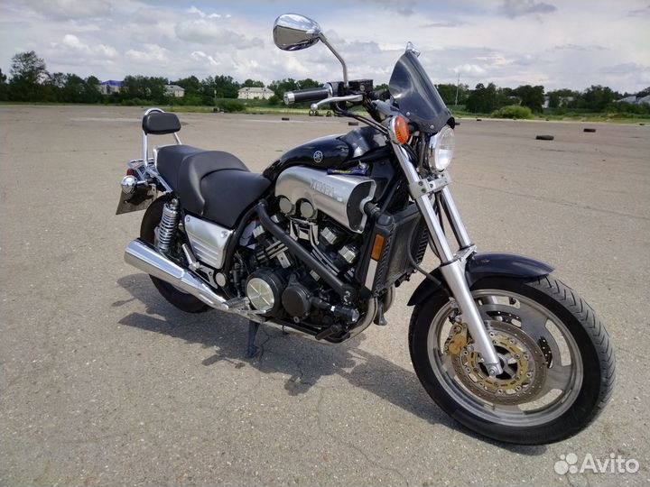 Yamaha V-max 1200