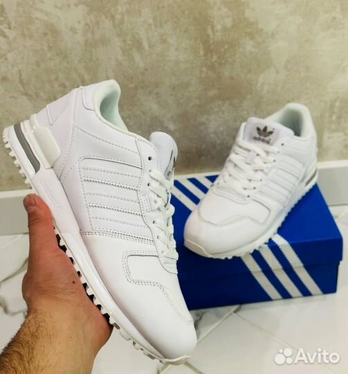 Кроссовки adidas zx 700 белый кожа