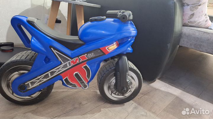 Продаю беговел мотоцикл