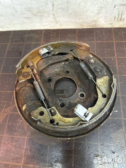 Пыльник тормозного барабана Kia Spectra