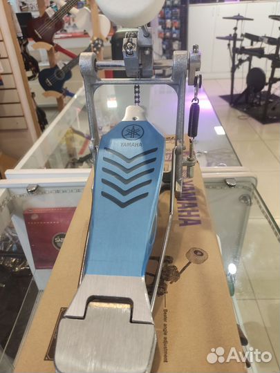Yamaha FP-7210(A) педаль для бас-барабана (новая)