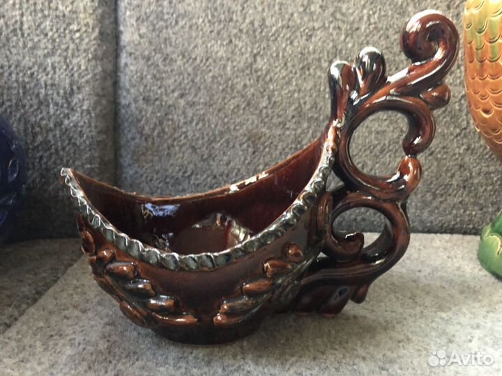 Вазы, чайники, кувшины