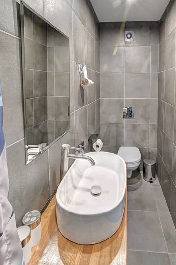 Комната 17 м² в 9-к., 1/2 эт.