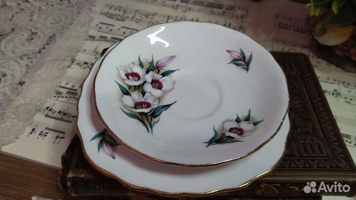 Сахарница, блюдце, тарелка Crown Royal