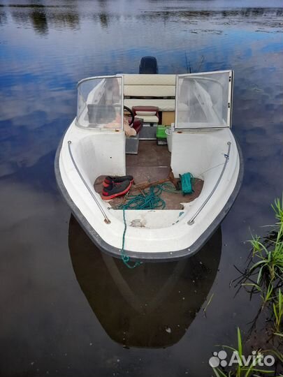Лодка с мотором