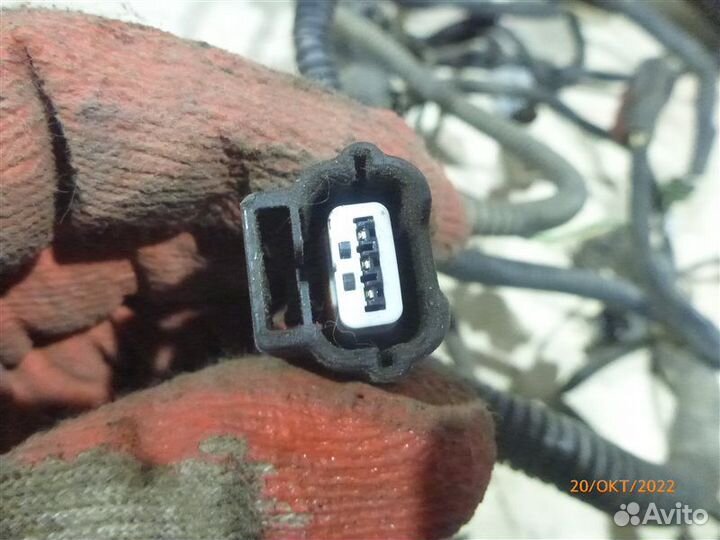 Проводка моторного отсека Renault Logan LS0G