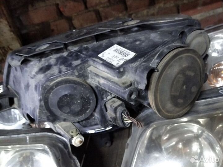 Передняя правая фара Фольксваген Пассат В6