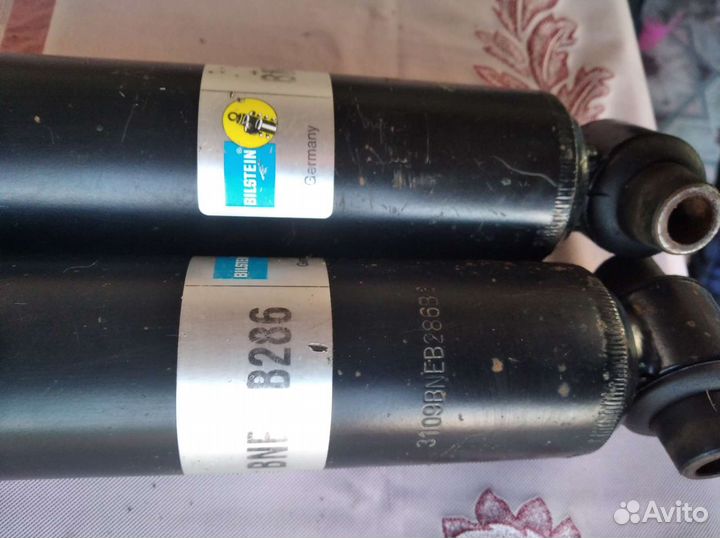 Продам задние стойки