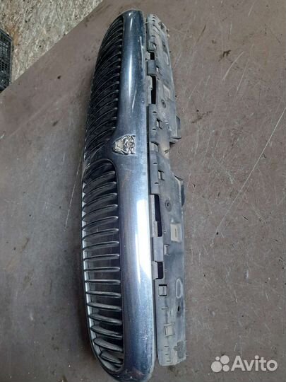 Решётка радиатора на Ягуар x-type