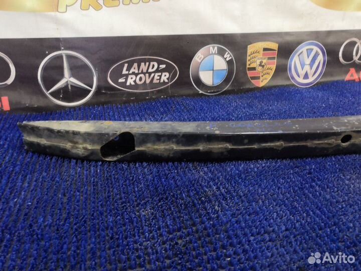 Усилитель бампера передний Toyota Corolla AE110