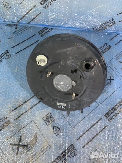 Усилитель тормозов вакуумный Toyota Hilux8 2015