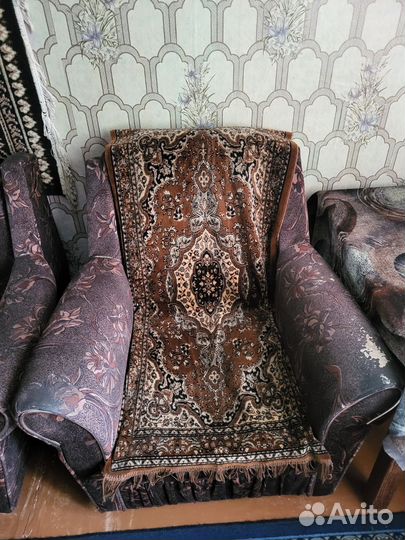 Диван и 2 кресла