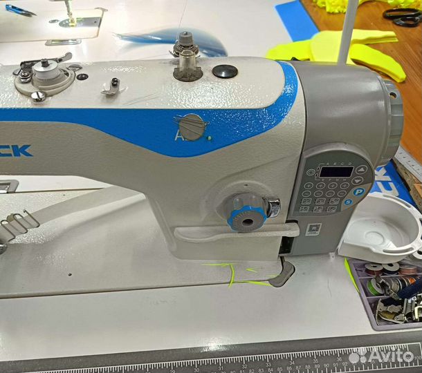 Промышленная швейная машинка jack а4