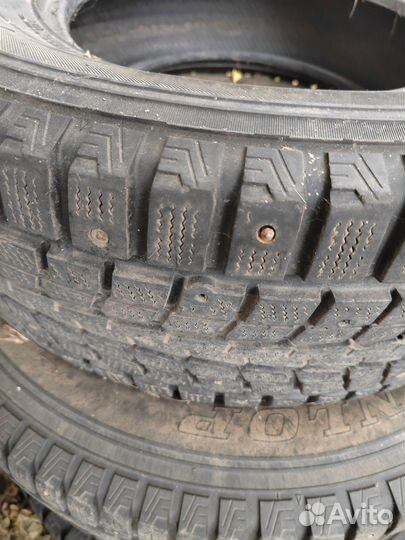 Dunlop SP Winter Ice 01 265/70 R16 112