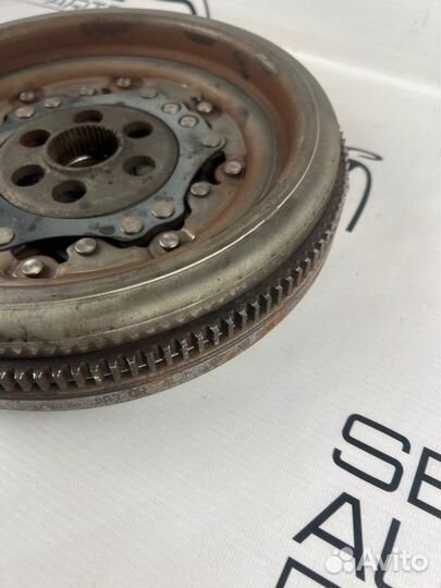 Маховик Volkswagen Passat B6 2.0 BMR 2009