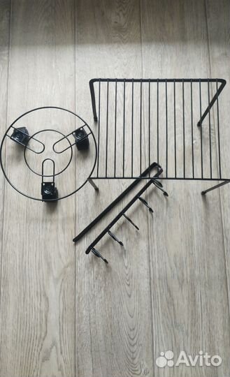 Подставки и держатели металлические