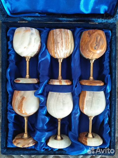 Набор фужеров из оникса