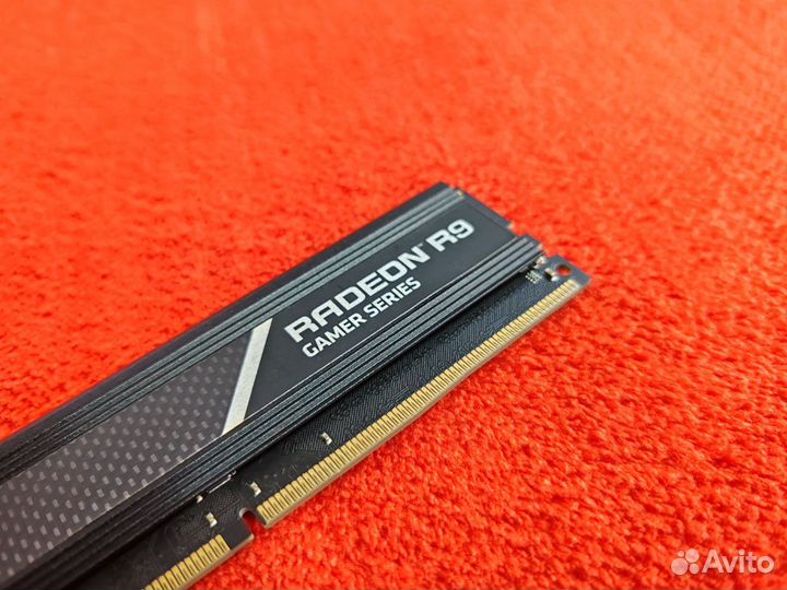 Оперативная память 16Gb DDR4 Radeon R9