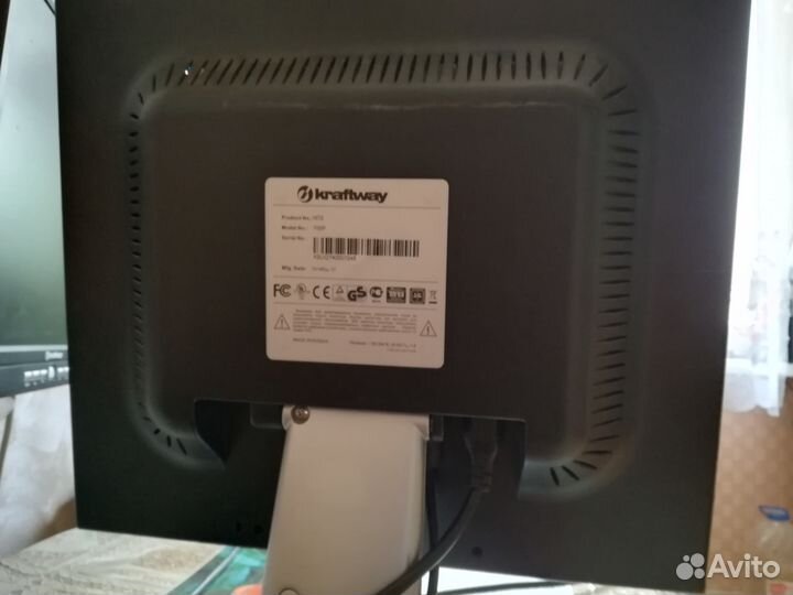 Монитор Kraftway 17 дюймов