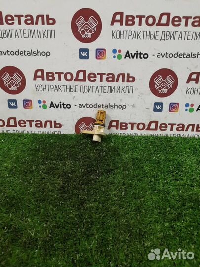 Датчик коленвала Opel Astra J 2010 55571994