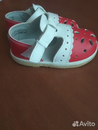 Сандалики для девочки