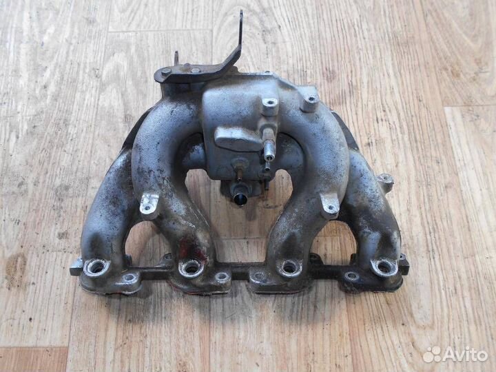 Коллектор впускной Volvo 760 1987-1992