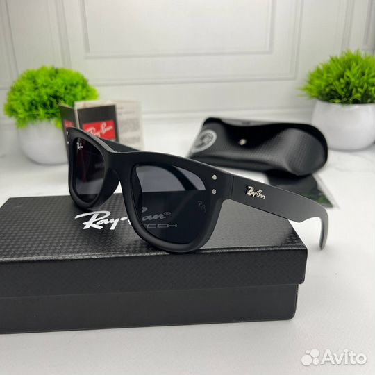 Солнцезащитные очки Ray Ban новинка