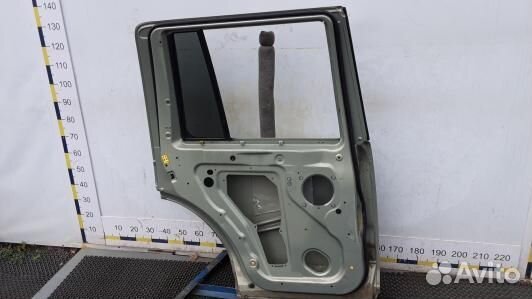 Дверь задняя левая land rover discovery 3 (2NN11FG