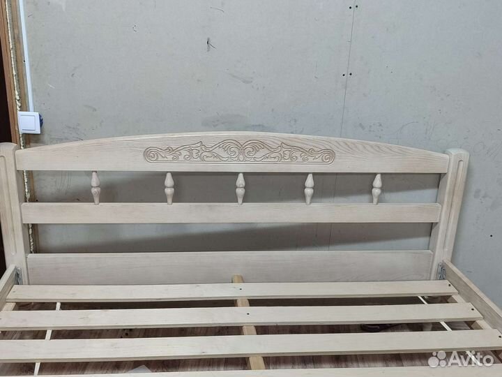 Кровать двухспальная