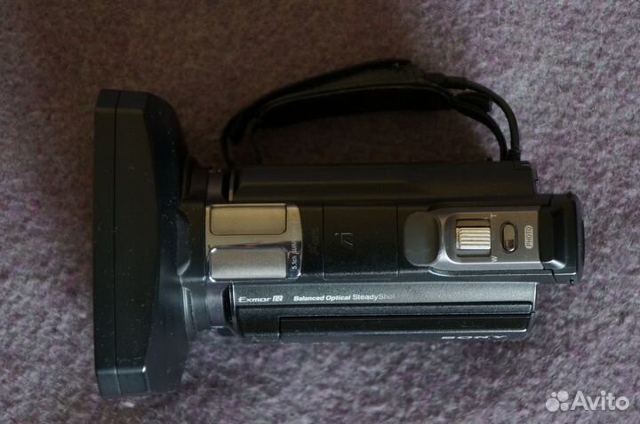 Видеокамера Sony HDR-CX740VE