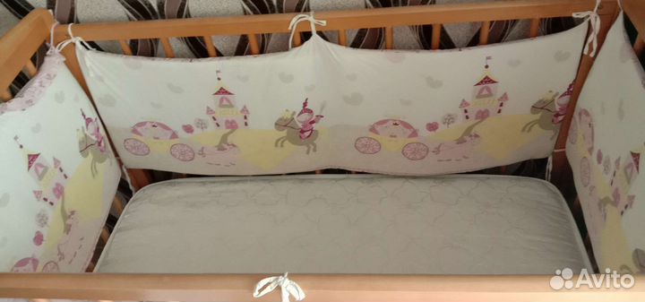 Продам детскую кроватку